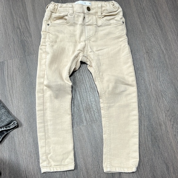 ZARA Neutral Jeans Bundle - Picture 4 of 7